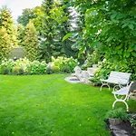 Kemping Center Garden *