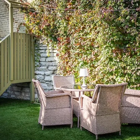 シティー センター ガーデン キャンピング キャンプ場 *