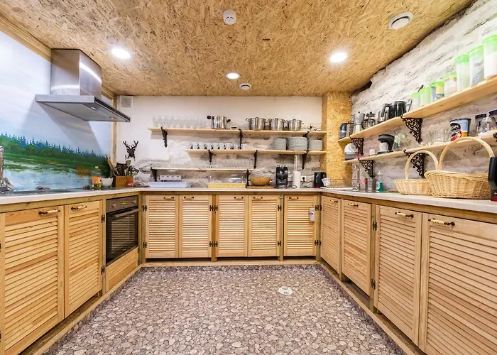 אתר קמפינג Center Garden טאלין