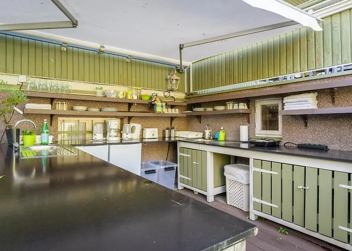 אתר קמפינג Center Garden טאלין