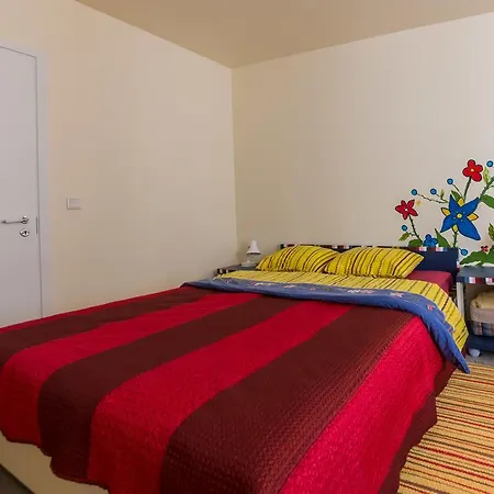 אתר קמפינג Center Garden