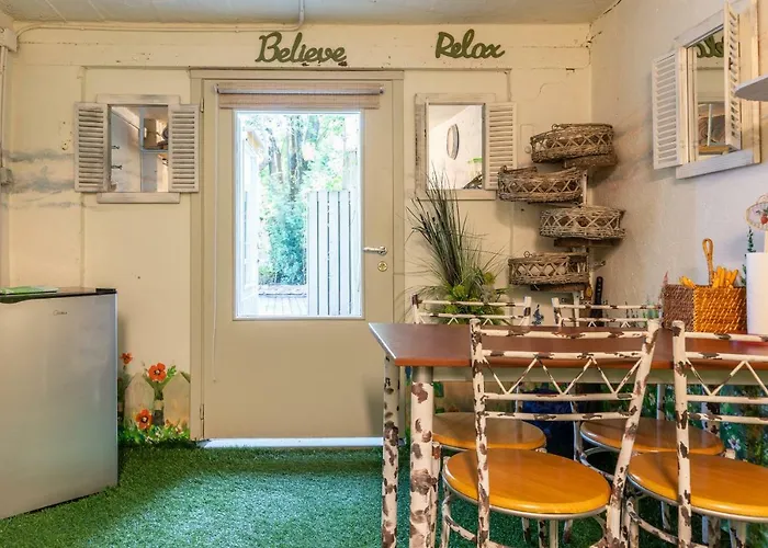 Campsite City Center Garden Camping